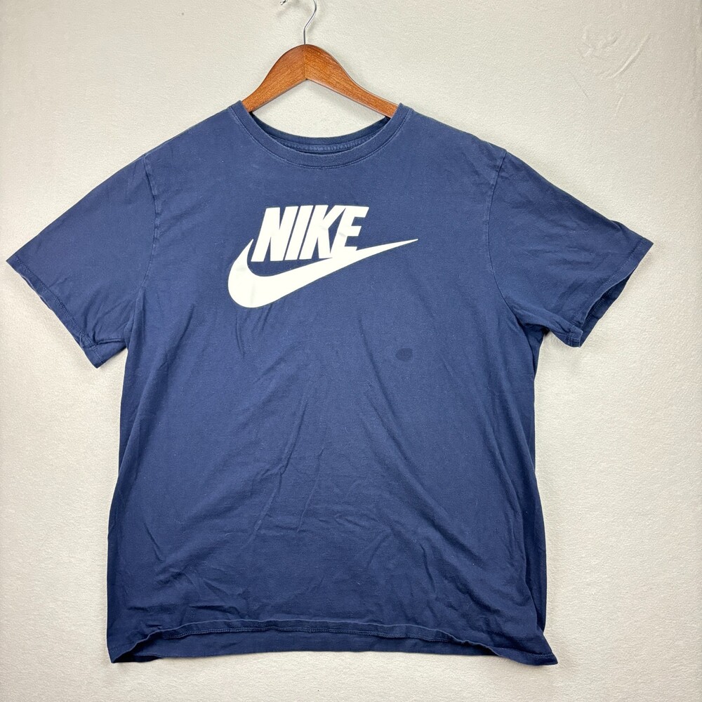 Nike TShirt Mens XL Blue The Nike Tee Athletic Cut Big Center Logo Swoosh Trendy